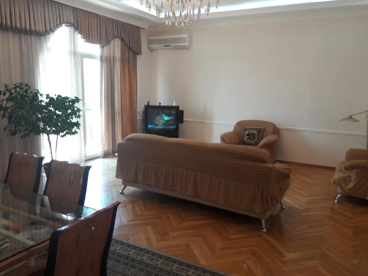 Neftiannikov Avenue Apartment 바쿠 외부 사진